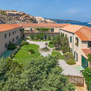 https://residence-cala-francese-case-sul-mare.in-sardinia.net